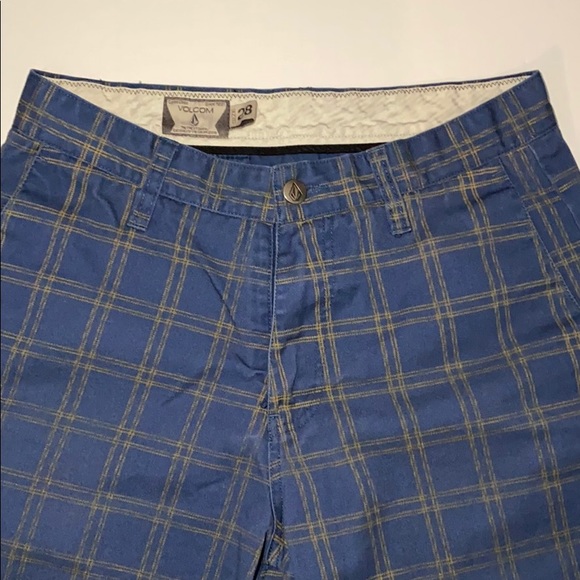 Volcom Shorts - Picture 3 of 8